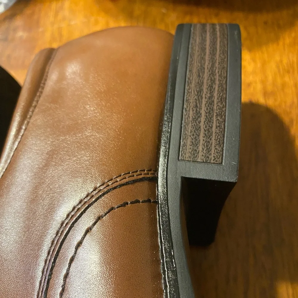 Dockers Greer Men's Brown Slip-On Loafers. Size‎ 10.5W  new condition